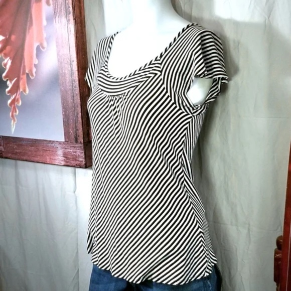 MICHAEL Michael Kors Tops - Michael Kors Striped Curve Hugging Top